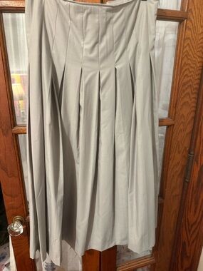 Zara Pleated Skirt in Light Gray Medium Side Zip